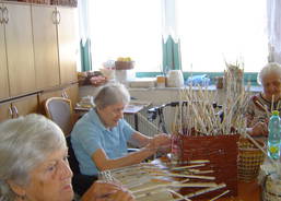 pletení košíků, 10. 8.