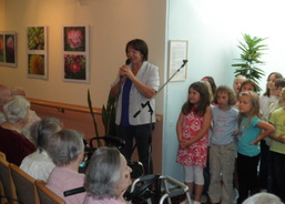 vernisáž fotografii, kateřina kočandrlová, 25.9.