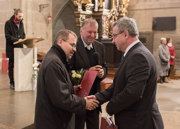 Ředitel a pracovníci Městské charity Plzeň byli oceněni za dlouhodobou charitní práci 
