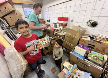 Sbírka knih z univerzity putovala k dětem do Domova sv. Zdislavy