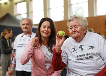 Senioři z Domova sv. Jiří zvítězili ve sportovním osmiboji